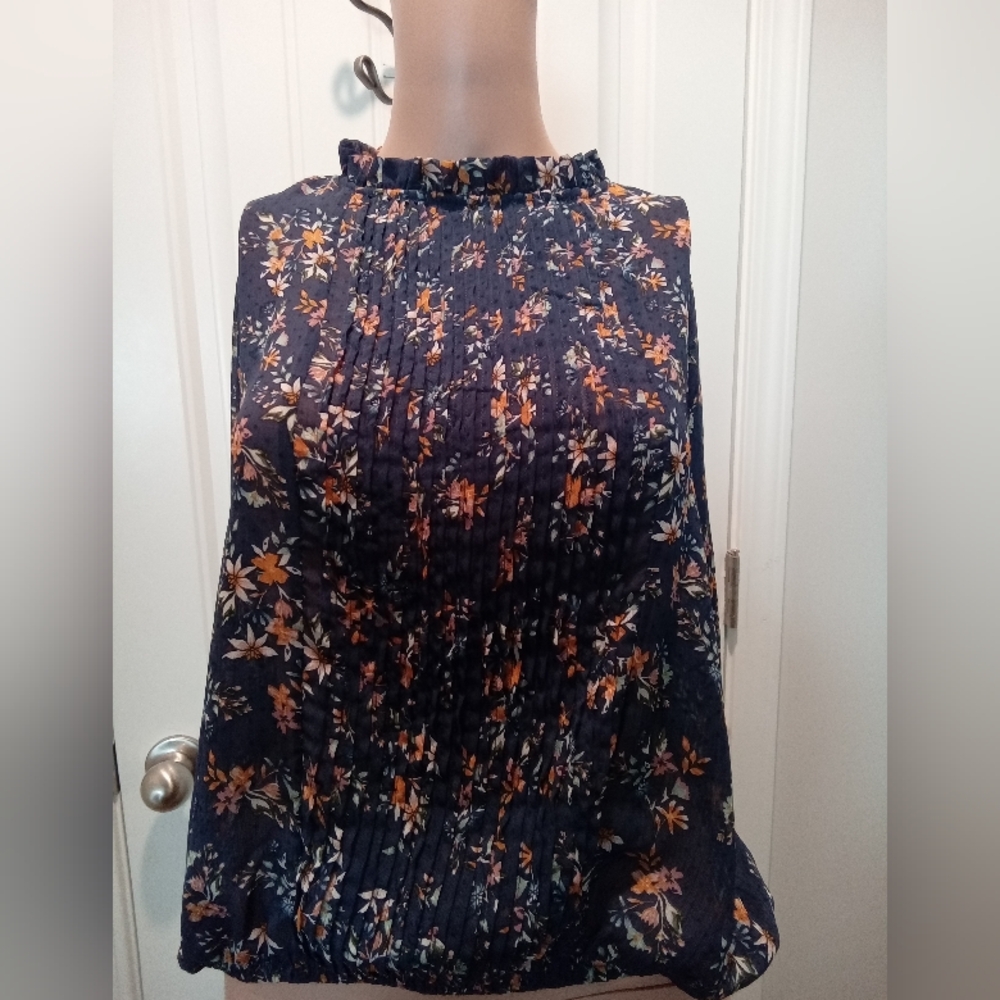 Self Esteem Size XL Floral Ruffle Neck Women's Top